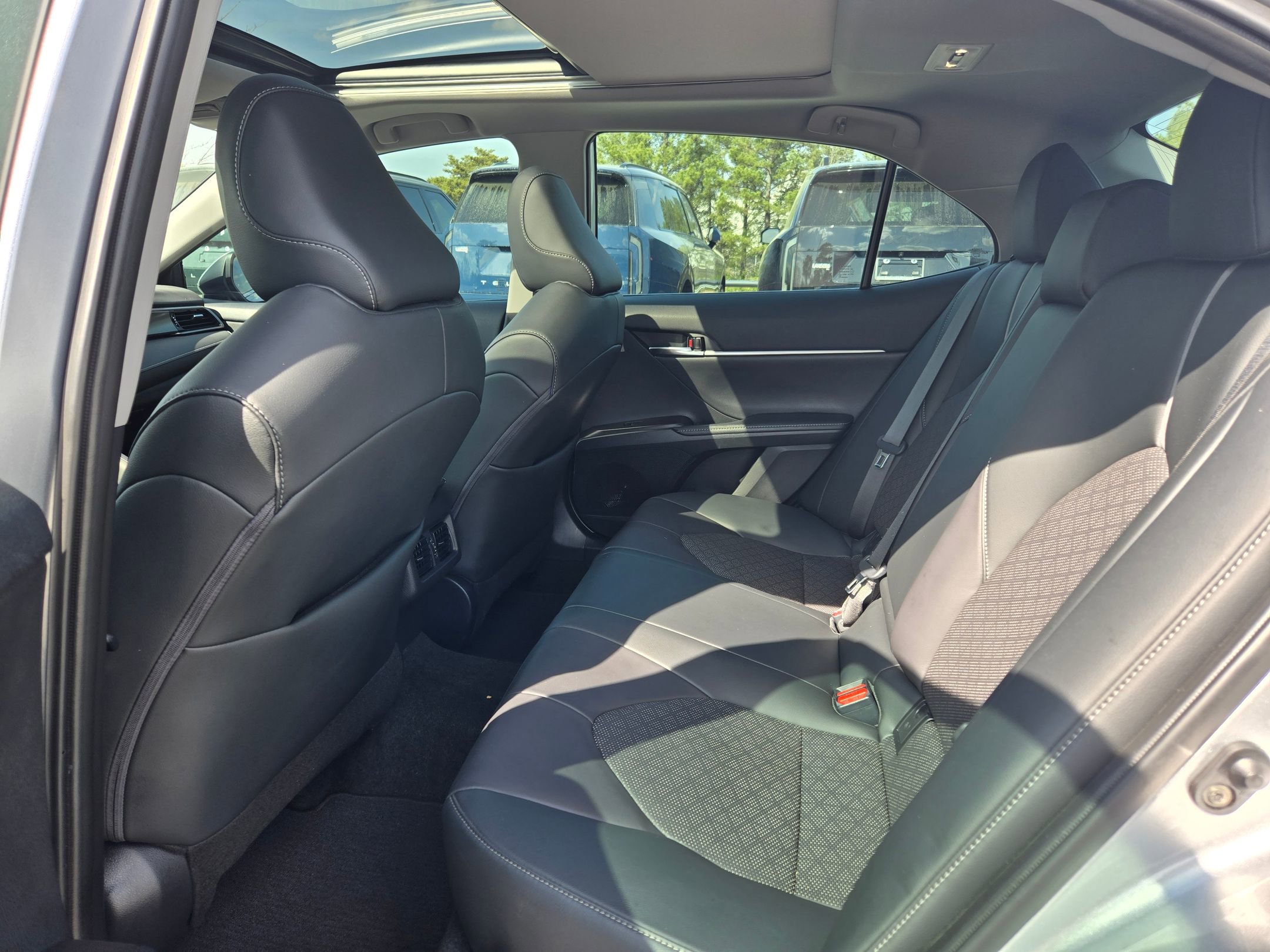 Used 2023 Toyota Camry XSE image 37