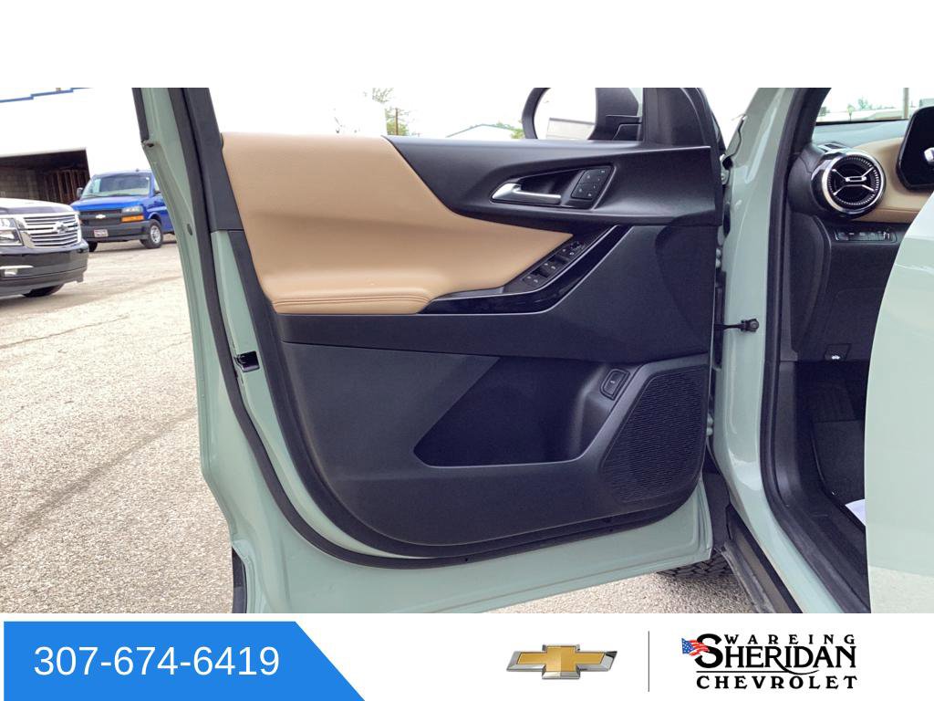 Used 2025 Chevrolet Equinox ACTIV w/ Convenience Package III AWD/4WD image 20