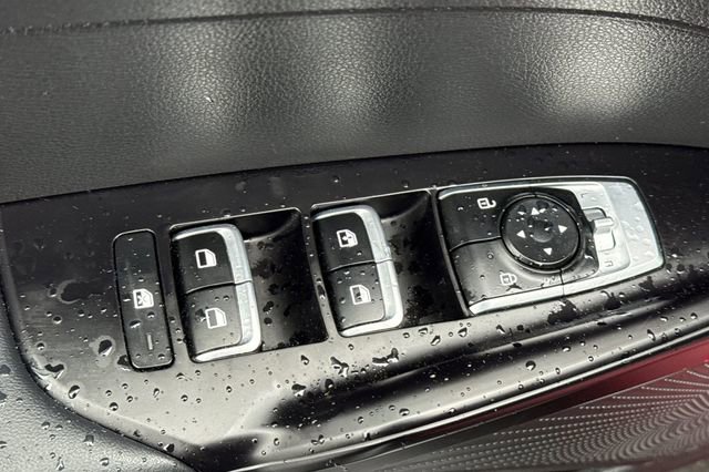 Used 2024 Kia K5 GT-Line image 14