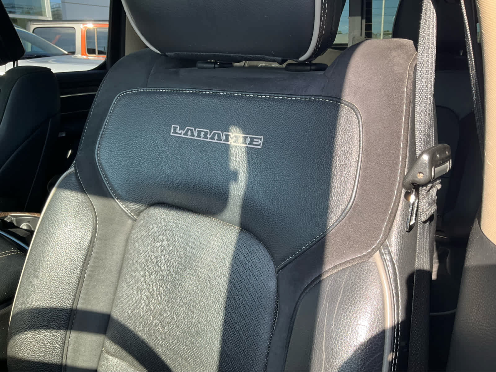 Used 2019 RAM 1500 Laramie AWD/4WD image 20
