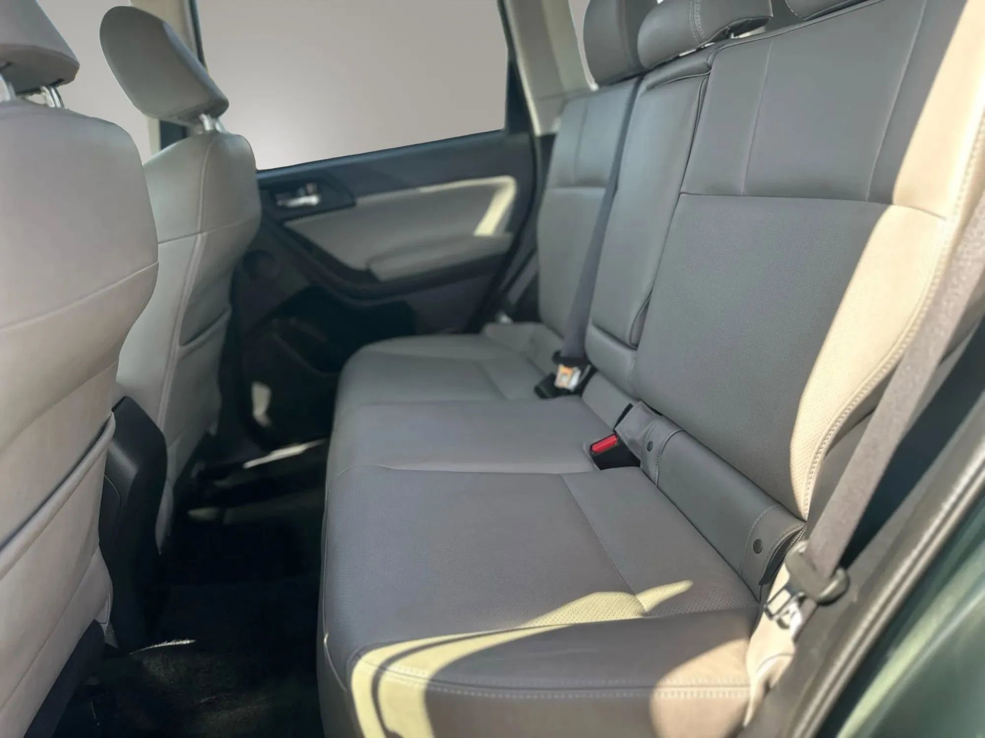 Used 2016 Subaru Forester 2.5i Limited image 12