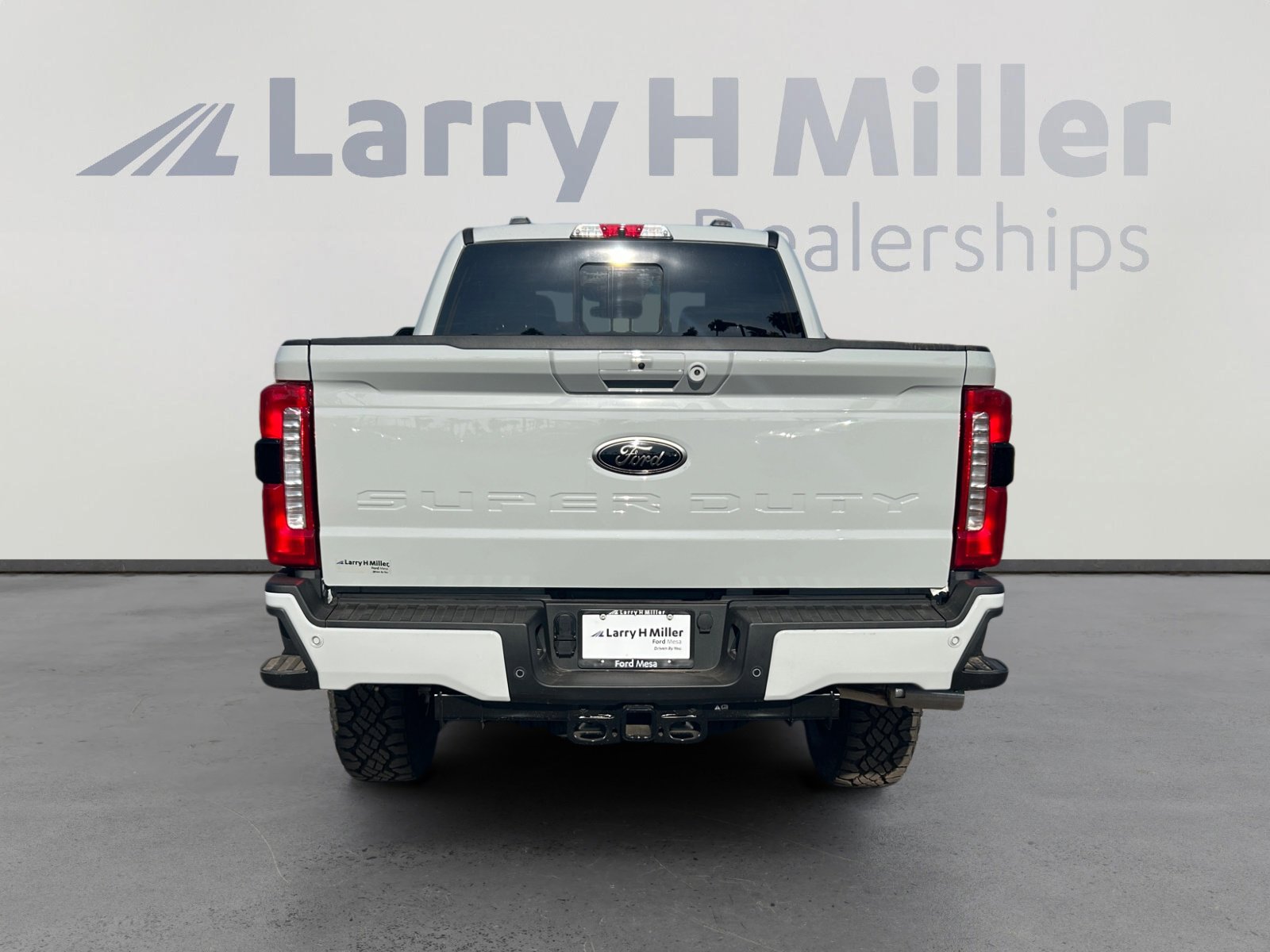New 2025 Ford F250 Lariat w/ Lariat Ultimate Package image 4