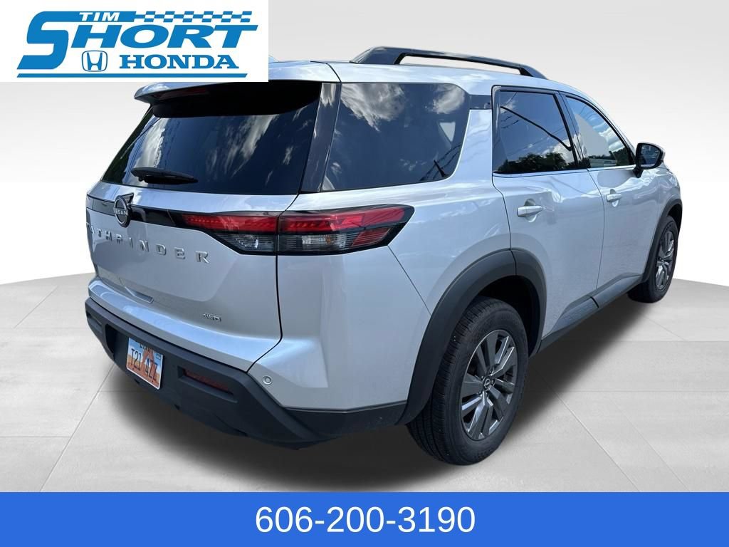 Used 2025 Nissan Pathfinder SV AWD/4WD image 5