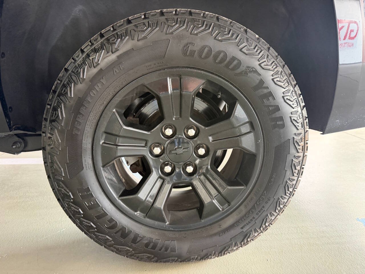 Used 2017 Chevrolet Suburban LT AWD/4WD image 34