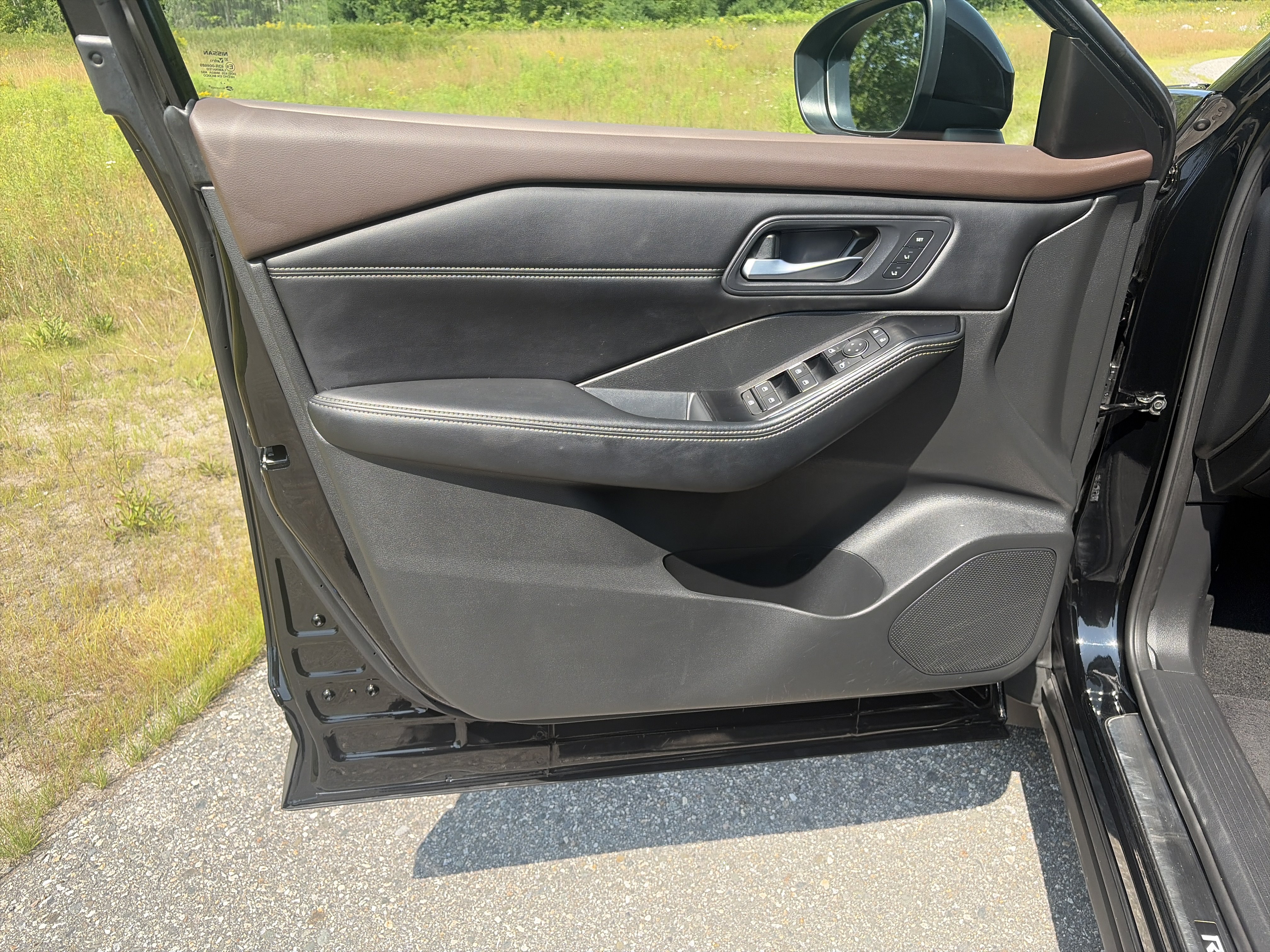 Certified 2023 Nissan Rogue SL w/ SL Premium Package AWD/4WD image 18