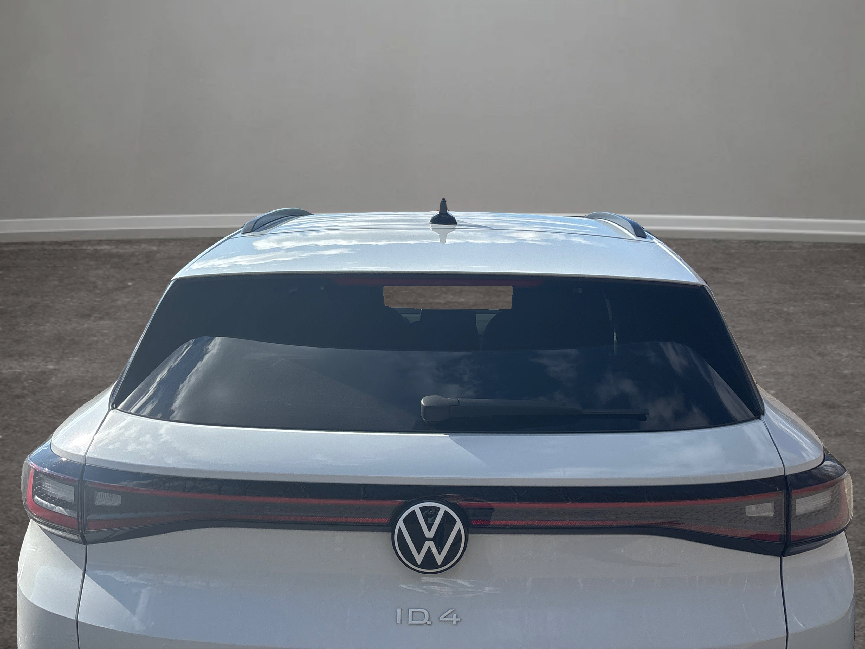 Used 2022 Volkswagen ID.4 Pro image 30