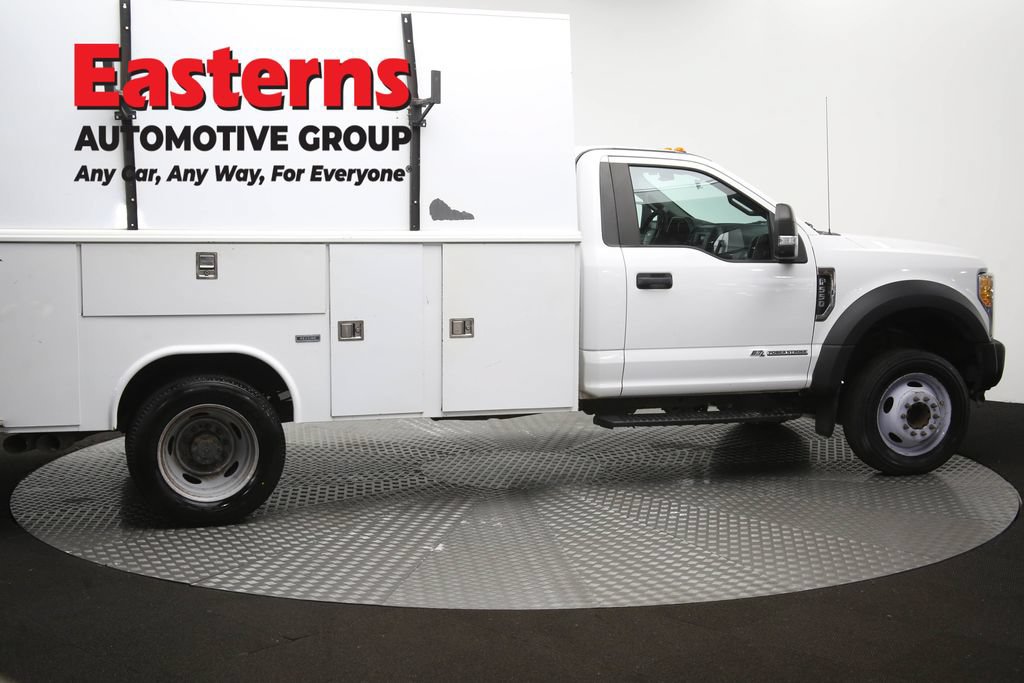 Used 2017 Ford F550 2WD Regular Cab Super Duty image 45