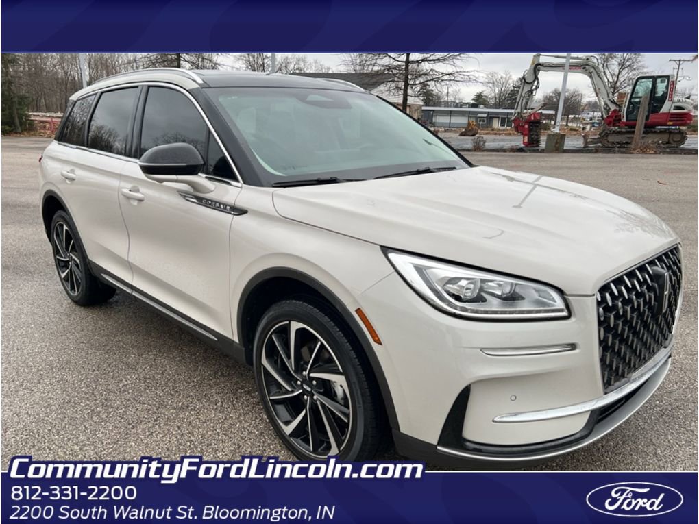 Used 2023 Lincoln Corsair Reserve w/ Equipment Group 201A image 1