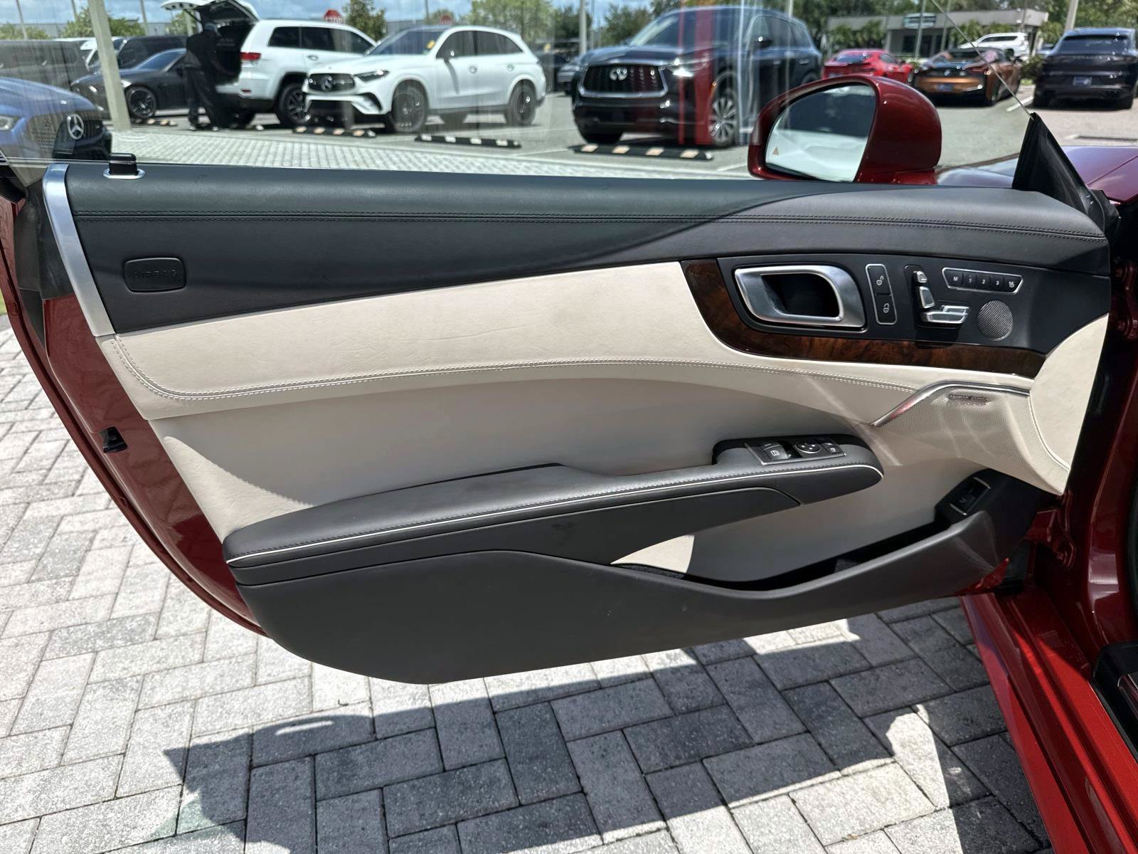 Certified 2020 Mercedes-Benz SL 550 image 11
