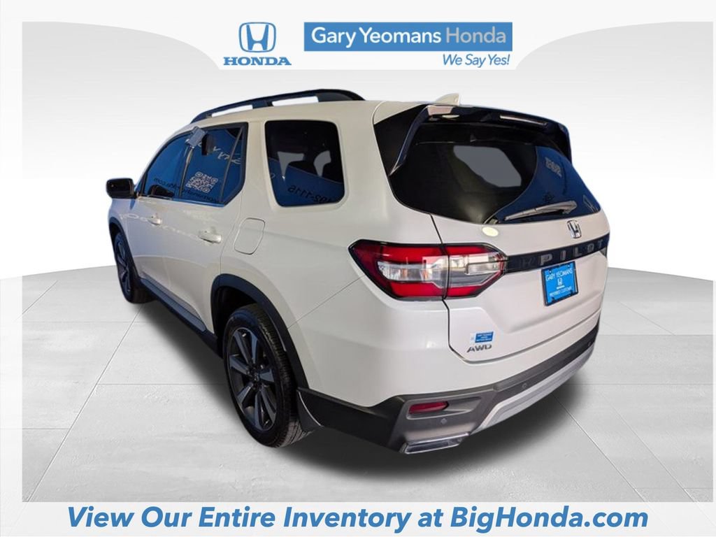 Certified 2024 Honda Pilot Touring image 9