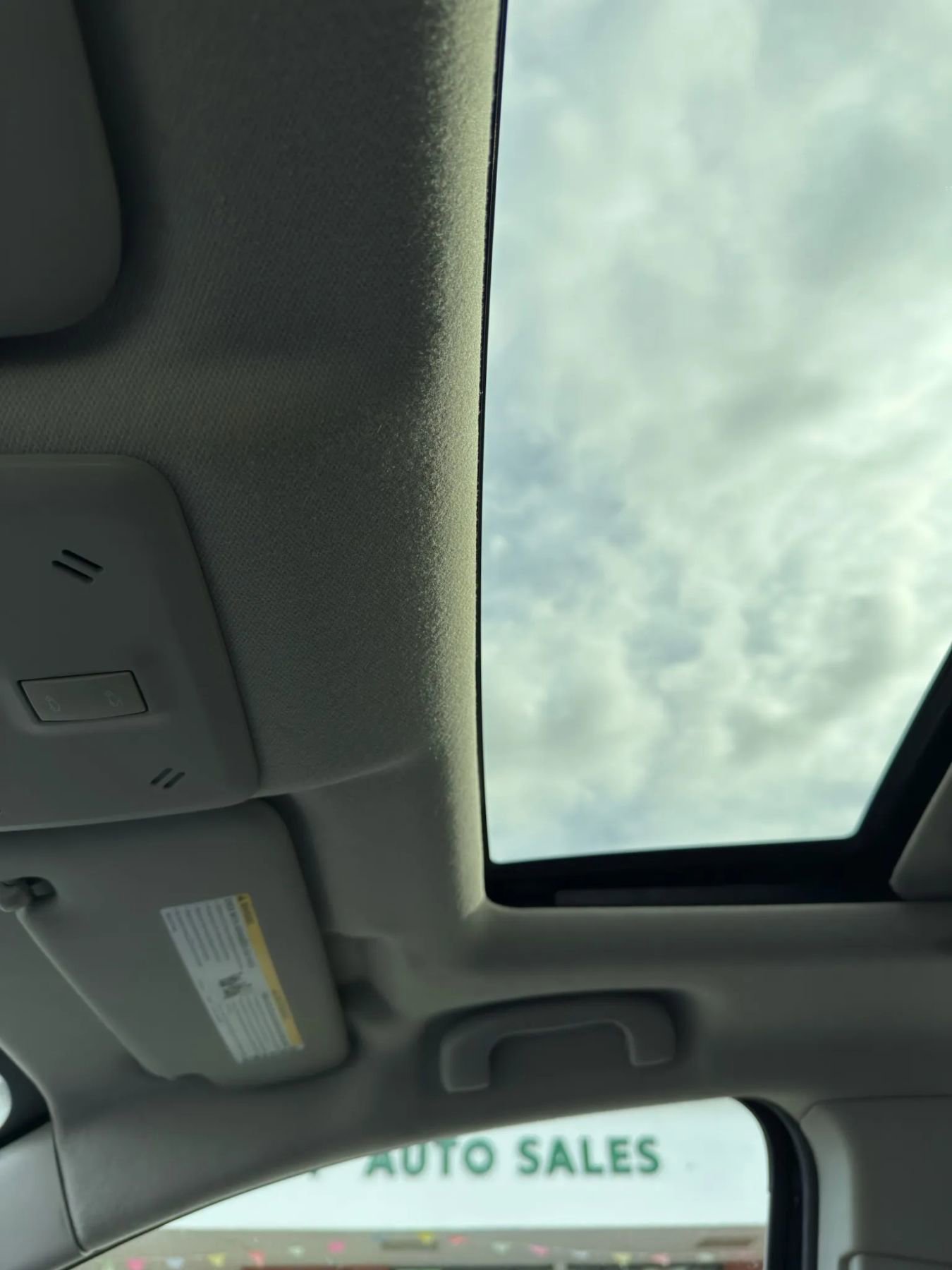 Used 2017 Chevrolet Sonic LT w/ Fun and Sun Package image 18