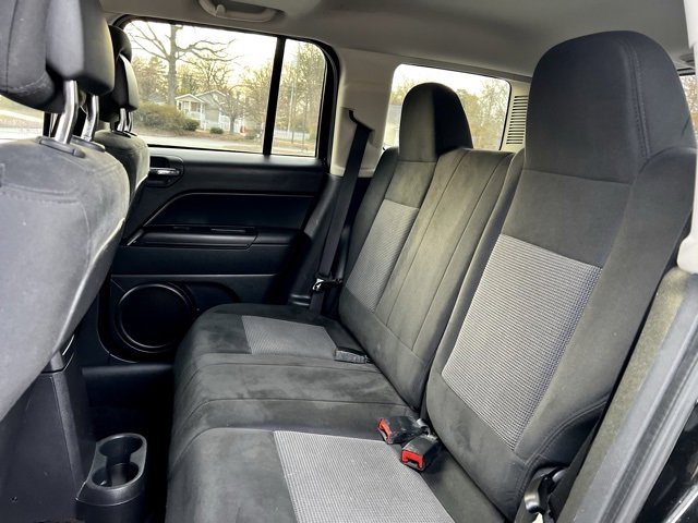 Used 2014 Jeep Patriot Latitude w/ Sun/Sound Group image 18