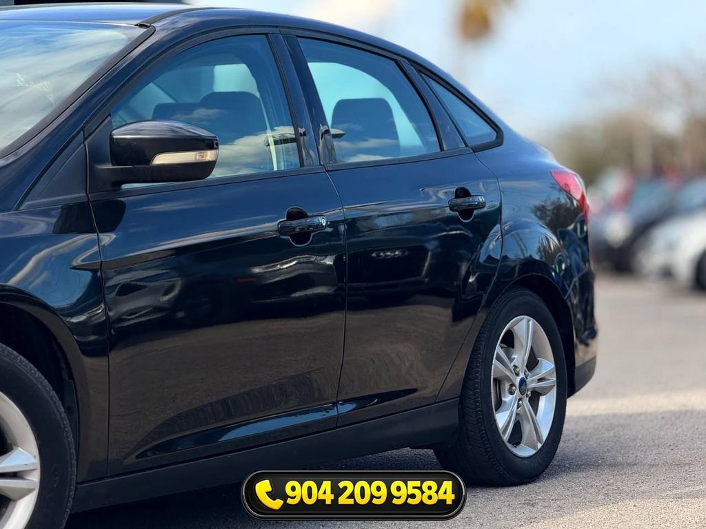 Used 2014 Ford Focus SE FWD image 3