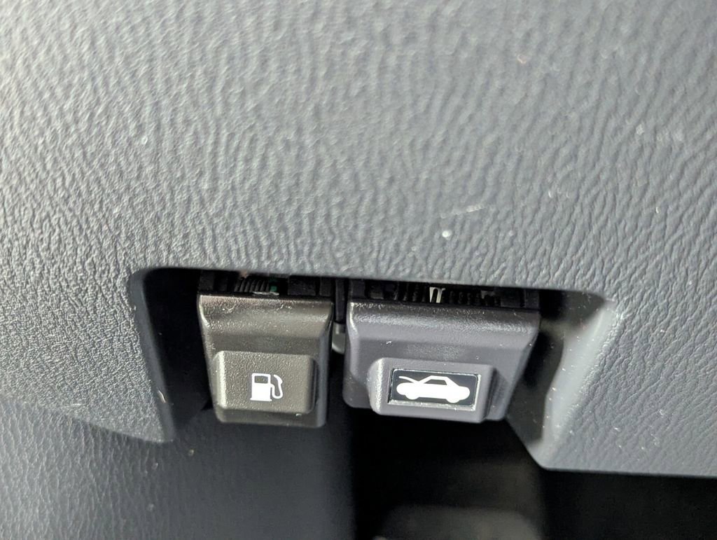 Used 2018 MAZDA CX-9 Touring w/ Touring Premium Package image 14