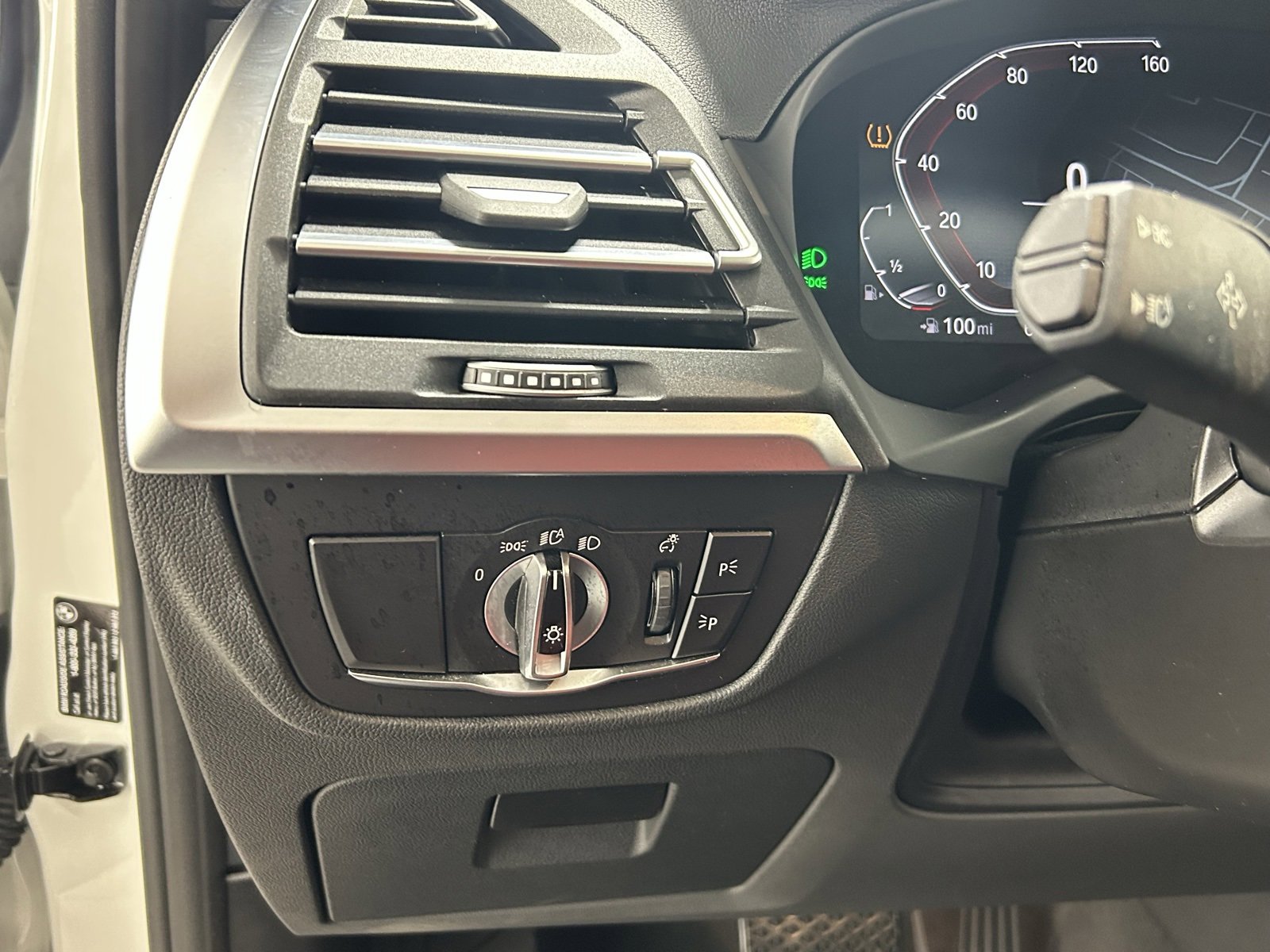 Used 2024 BMW X3 xDrive30i w/ Premium Package image 28