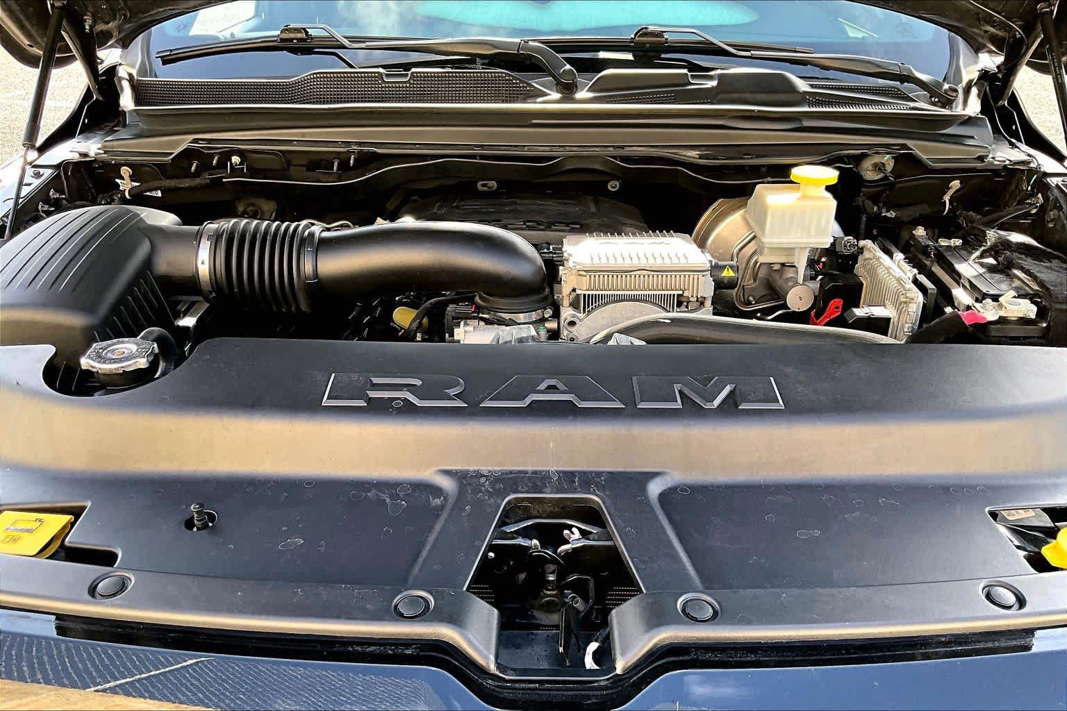 Used 2021 RAM 1500 Laramie AWD/4WD image 34