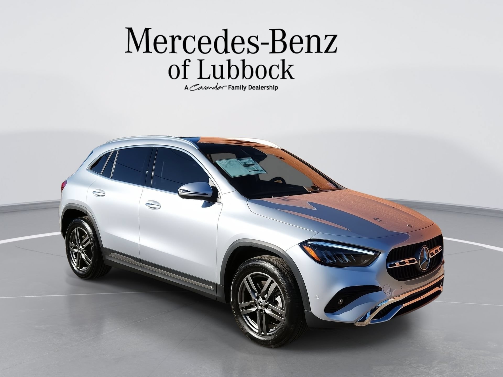 New 2025 Mercedes-Benz GLA 250 4MATIC image 1
