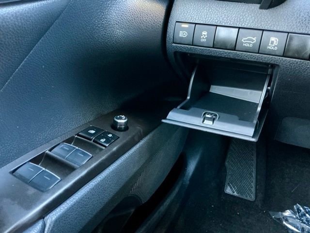 Used 2024 Toyota Camry XLE image 18