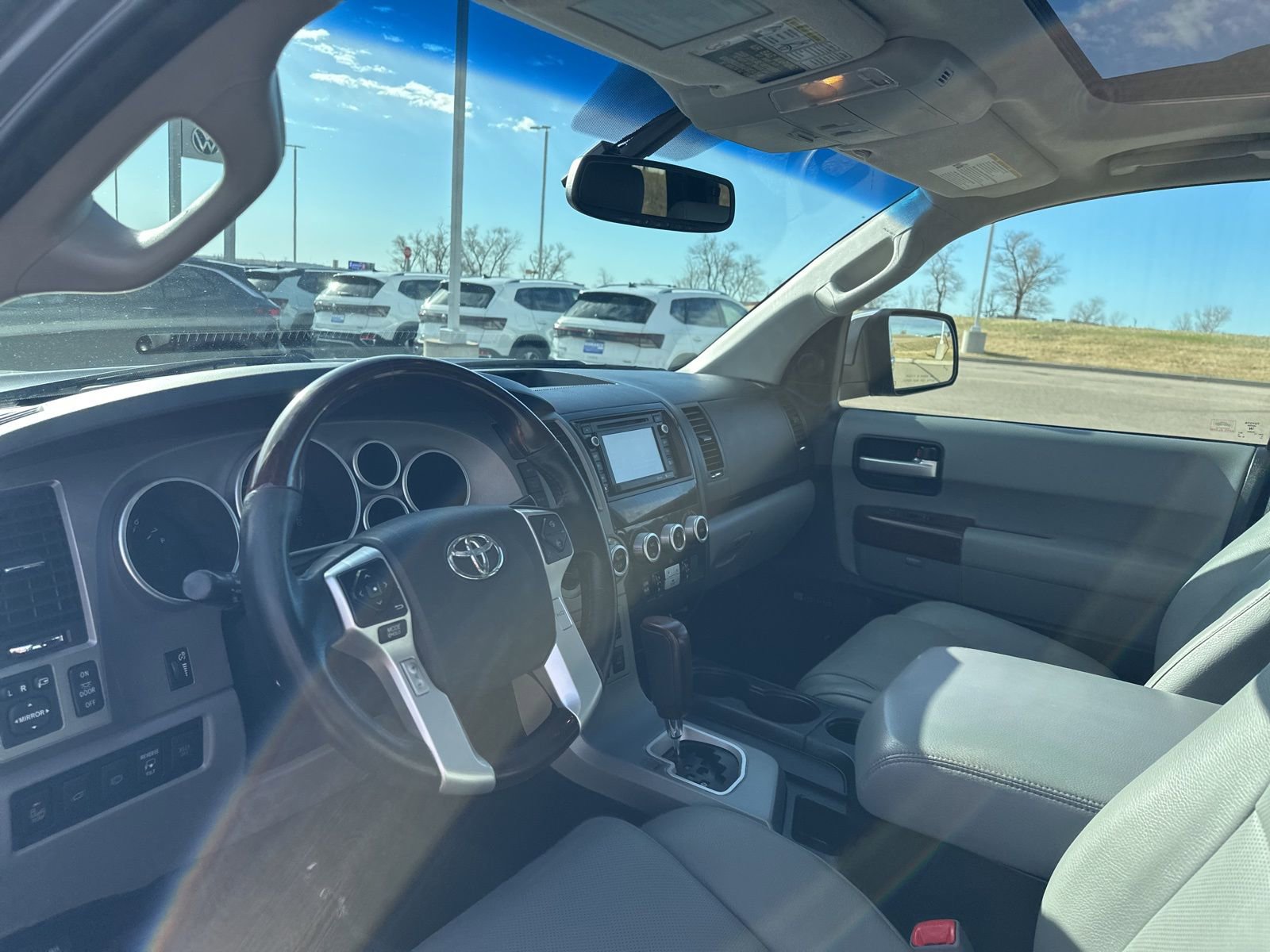 Used 2014 Toyota Sequoia Platinum AWD/4WD image 13