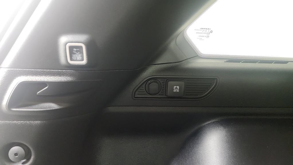 New 2025 Jeep Grand Cherokee Limited image 10