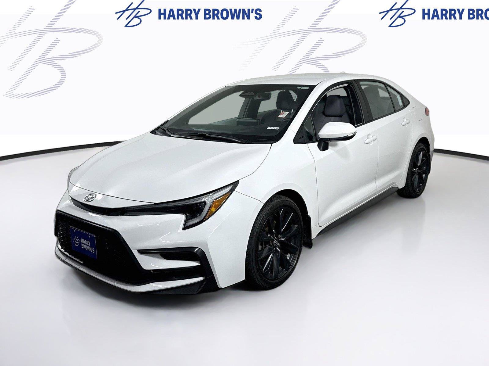 Used 2023 Toyota Corolla SE w/ Carpet Mat Package (TMS) FWD image 1