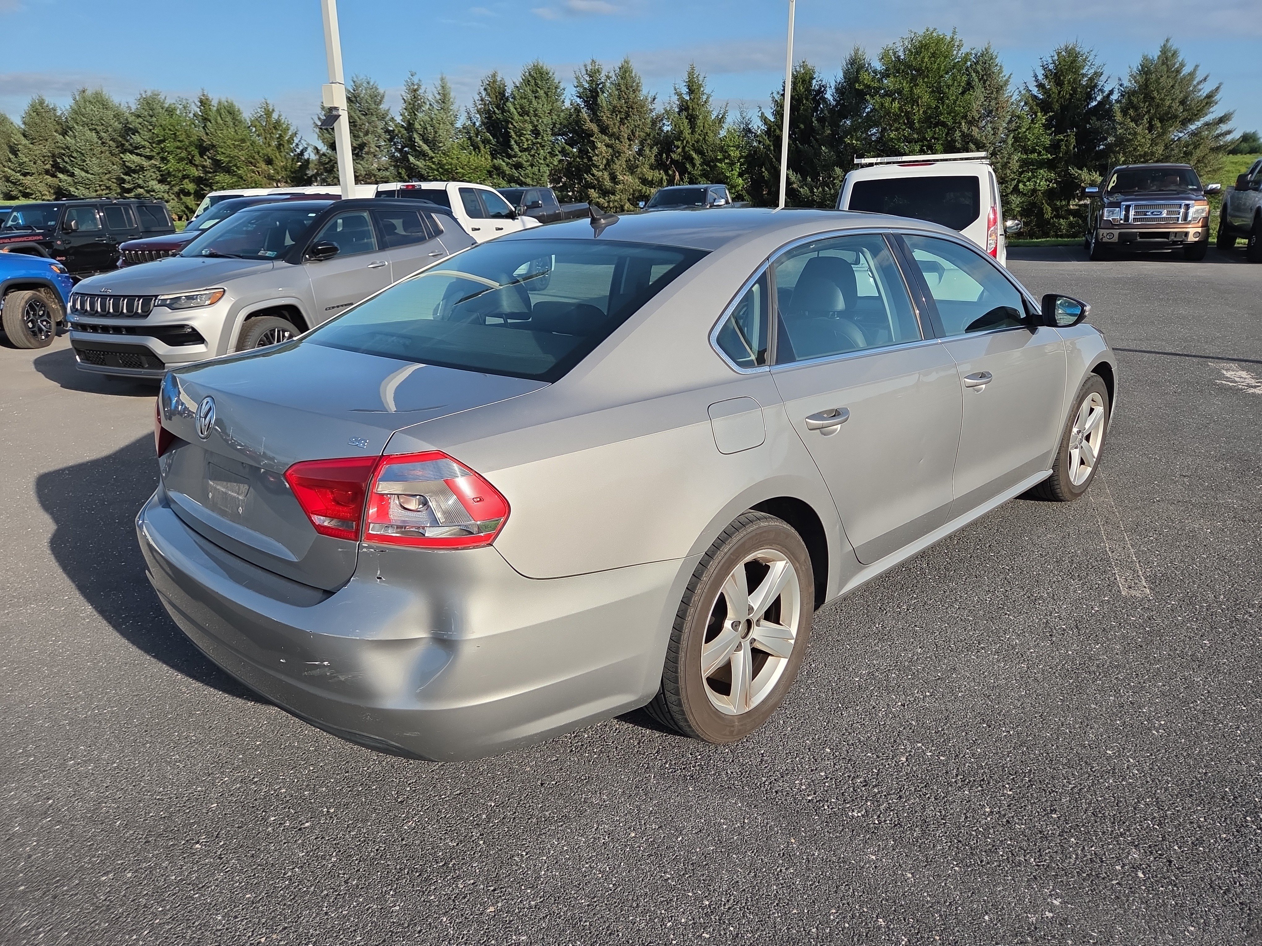 Used 2012 Volkswagen Passat 2.5 SE FWD image 15