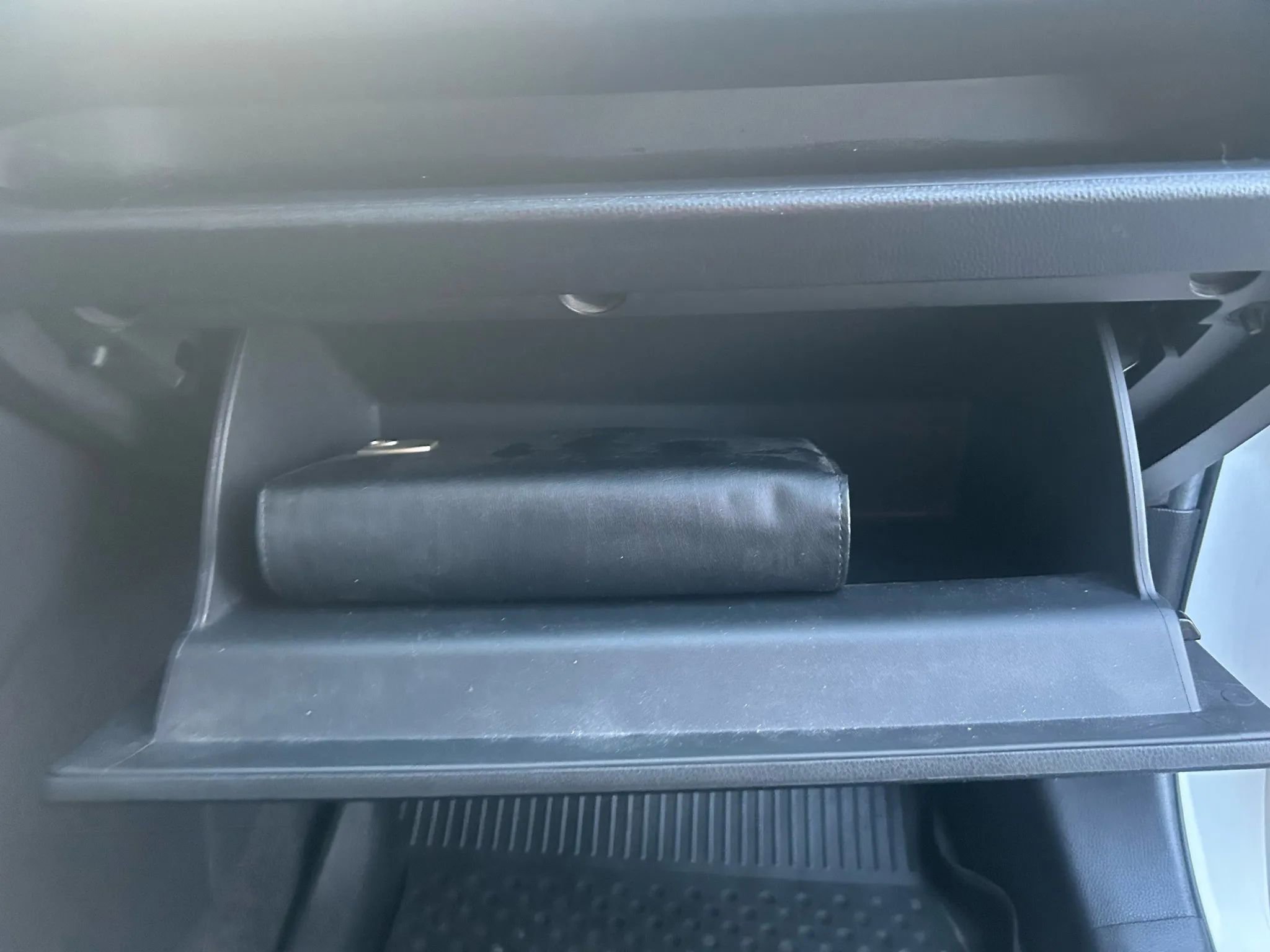 Used 2022 Toyota RAV4 LE image 38