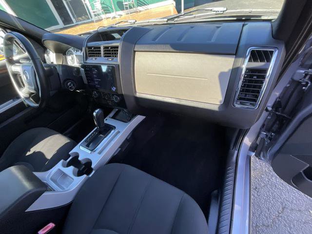 Used 2008 Mercury Mariner 4WD V6 image 17