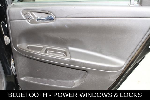 Used 2016 Chevrolet Impala LT FWD image 24