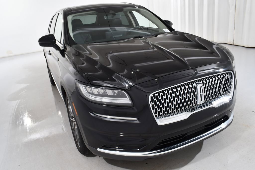 Used 2022 Lincoln Nautilus Reserve image 4