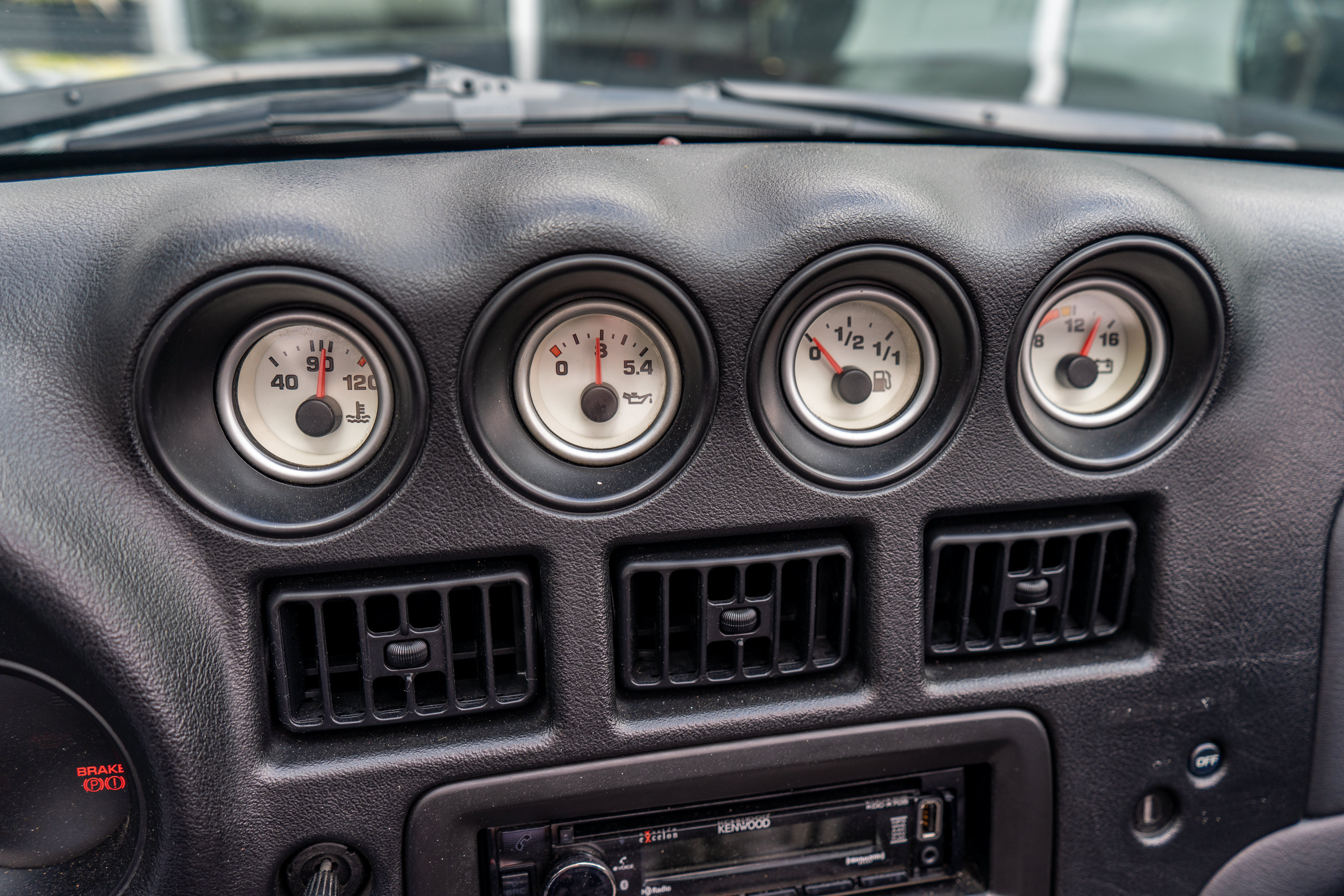Used 2000 Dodge Viper RT/10 RWD image 16