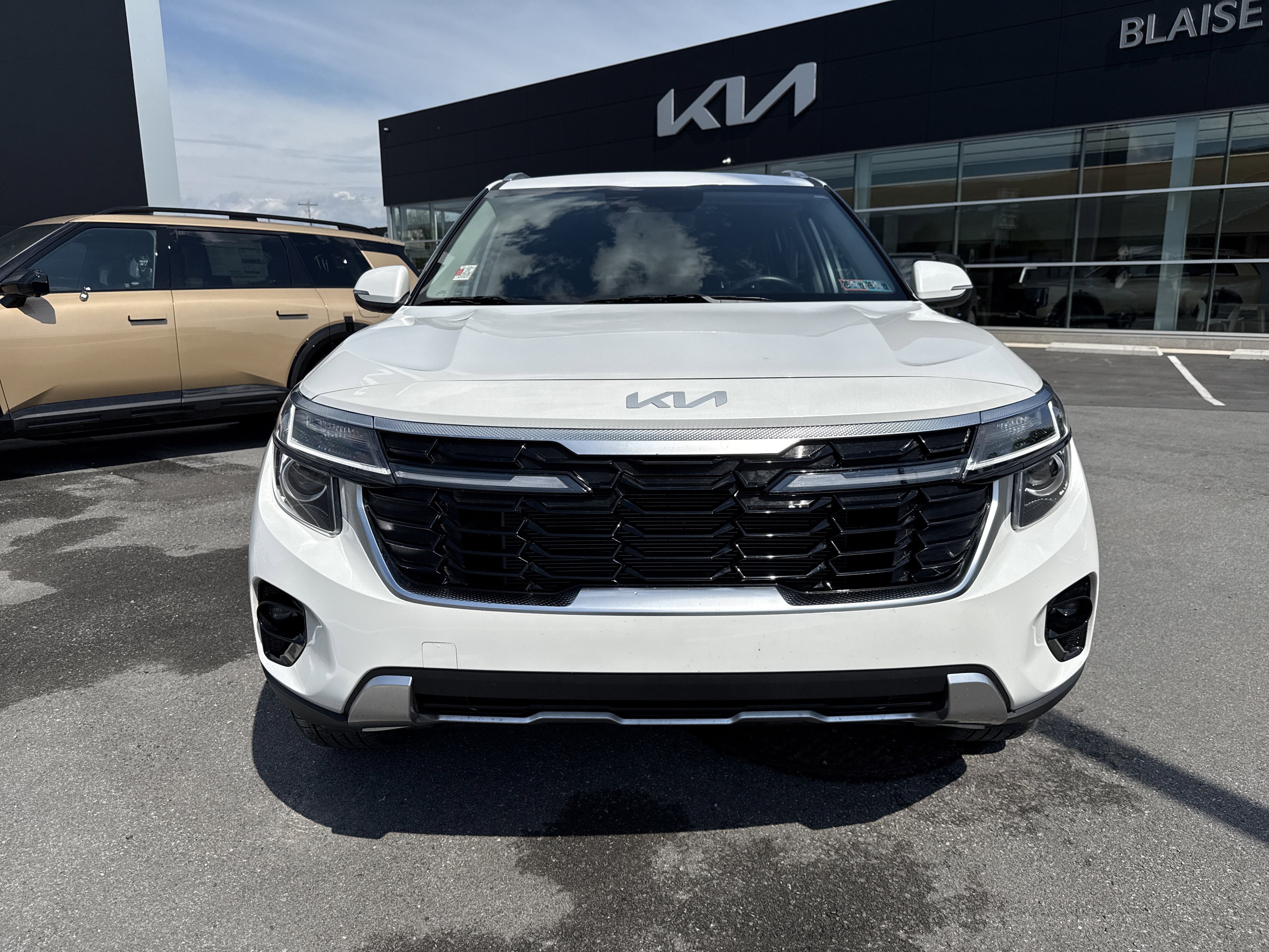 Certified 2025 Kia Seltos S AWD/4WD image 8