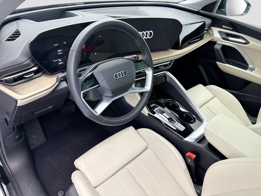 Certified 2025 Audi Q5 Premium Plus w/ Premium Plus AWD/4WD image 9