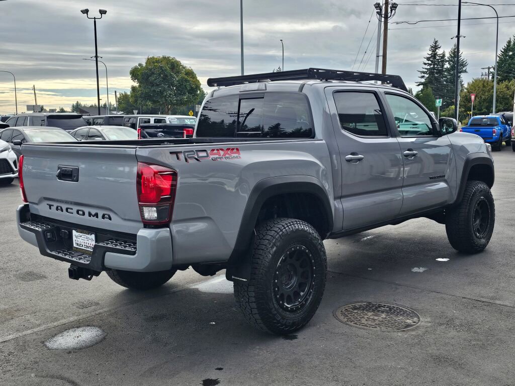 Used 2018 Toyota Tacoma TRD Off-Road AWD/4WD image 5