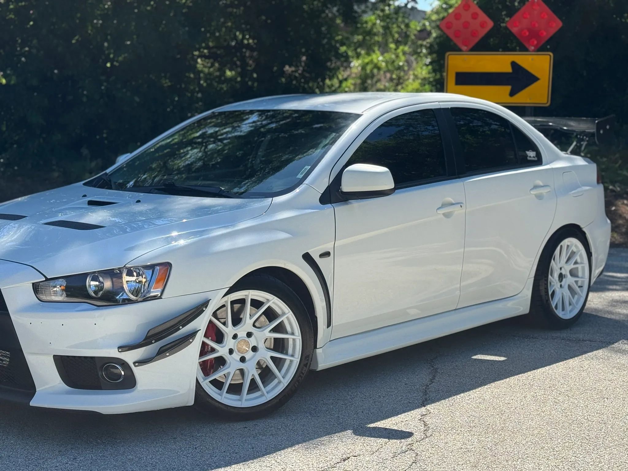 Used 2014 Mitsubishi Lancer Evolution GSR AWD/4WD image 4