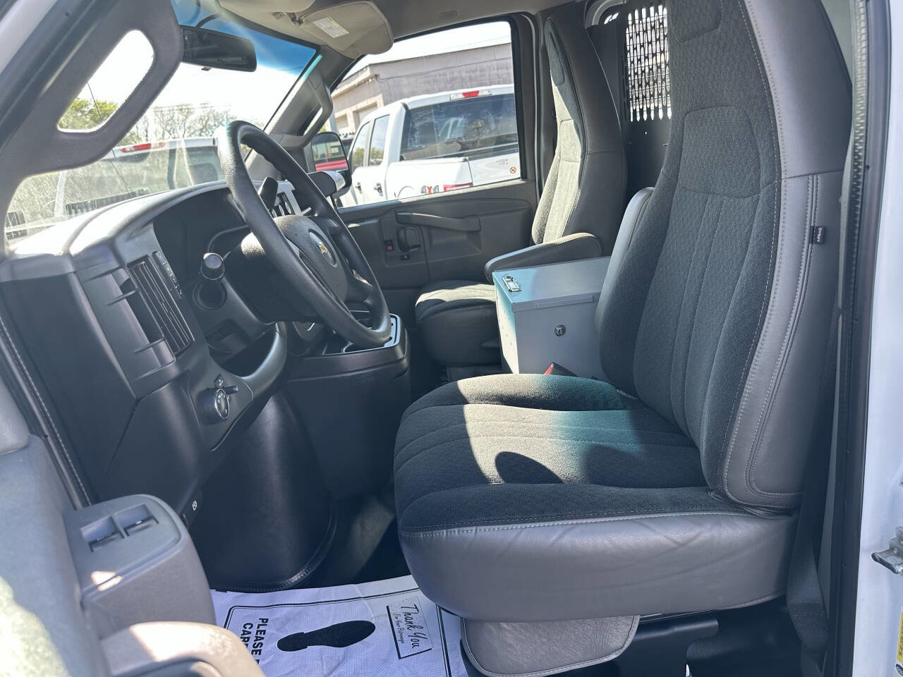 Used 2020 Chevrolet Express 2500 w/ Driver Convenience Package image 11