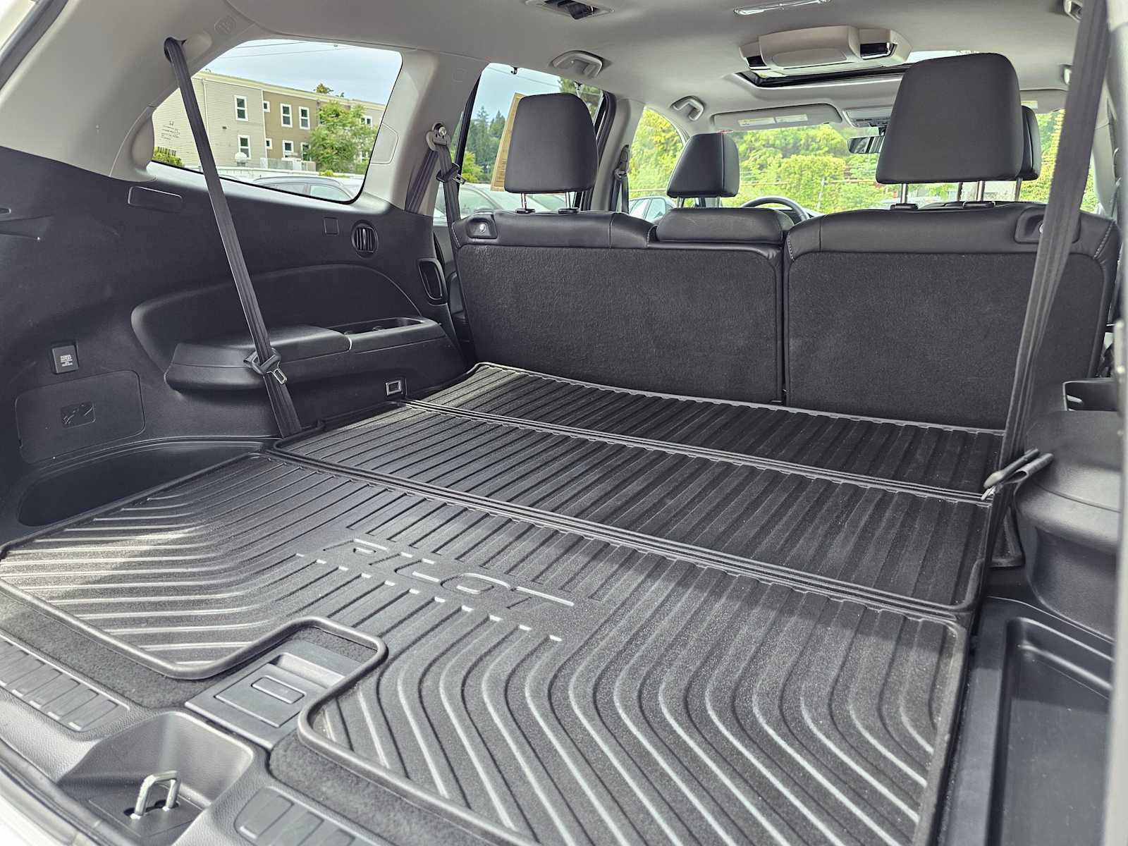 Used 2019 Honda Pilot Touring image 16