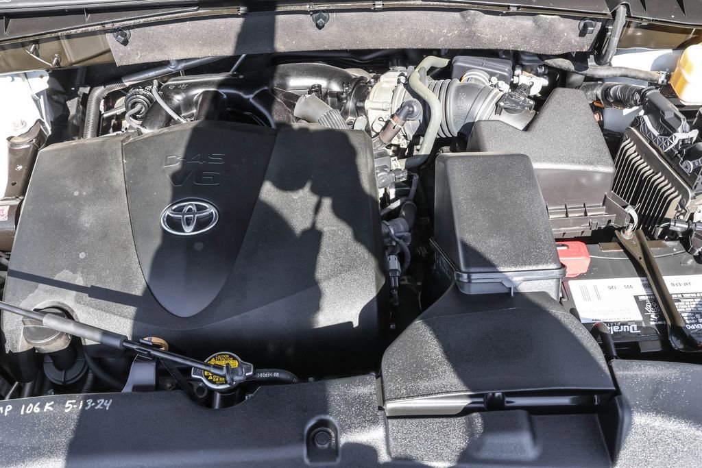 Used 2017 Toyota Highlander Limited AWD/4WD image 44