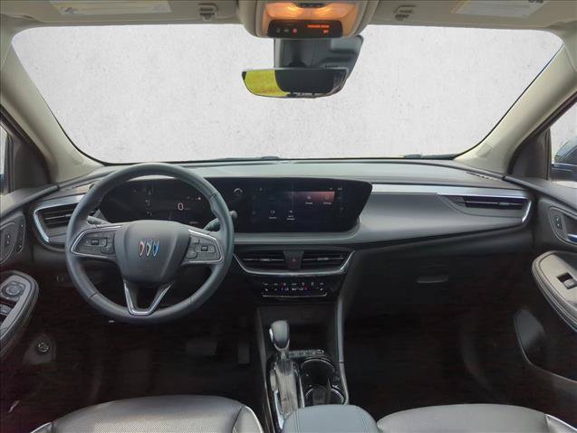 Used 2025 Buick Encore GX Avenir w/ Avenir Technology Package FWD image 18
