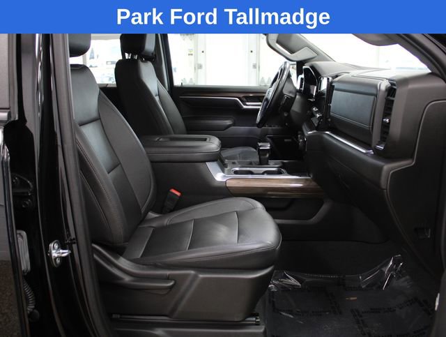 Used 2022 Chevrolet Silverado 1500 RST w/ Convenience Package II image 22