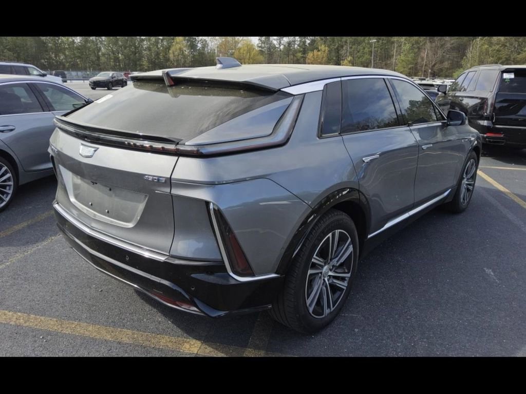 Used 2023 Cadillac Lyriq 2WD image 4