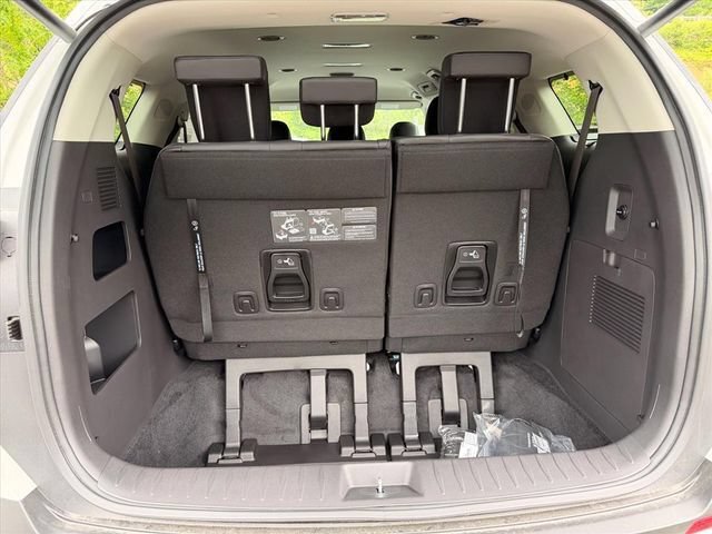 New 2026 Kia Carnival EX FWD image 25
