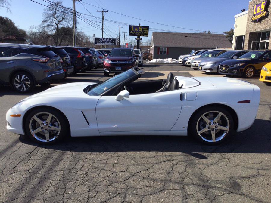 Used 2007 Chevrolet Corvette Convertible w/ Preferred Equipment Group RWD image 14
