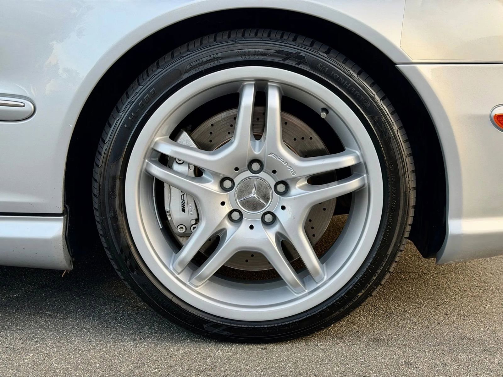 Used 2006 Mercedes-Benz C 55 AMG Sedan w/ Premium Pkg image 4