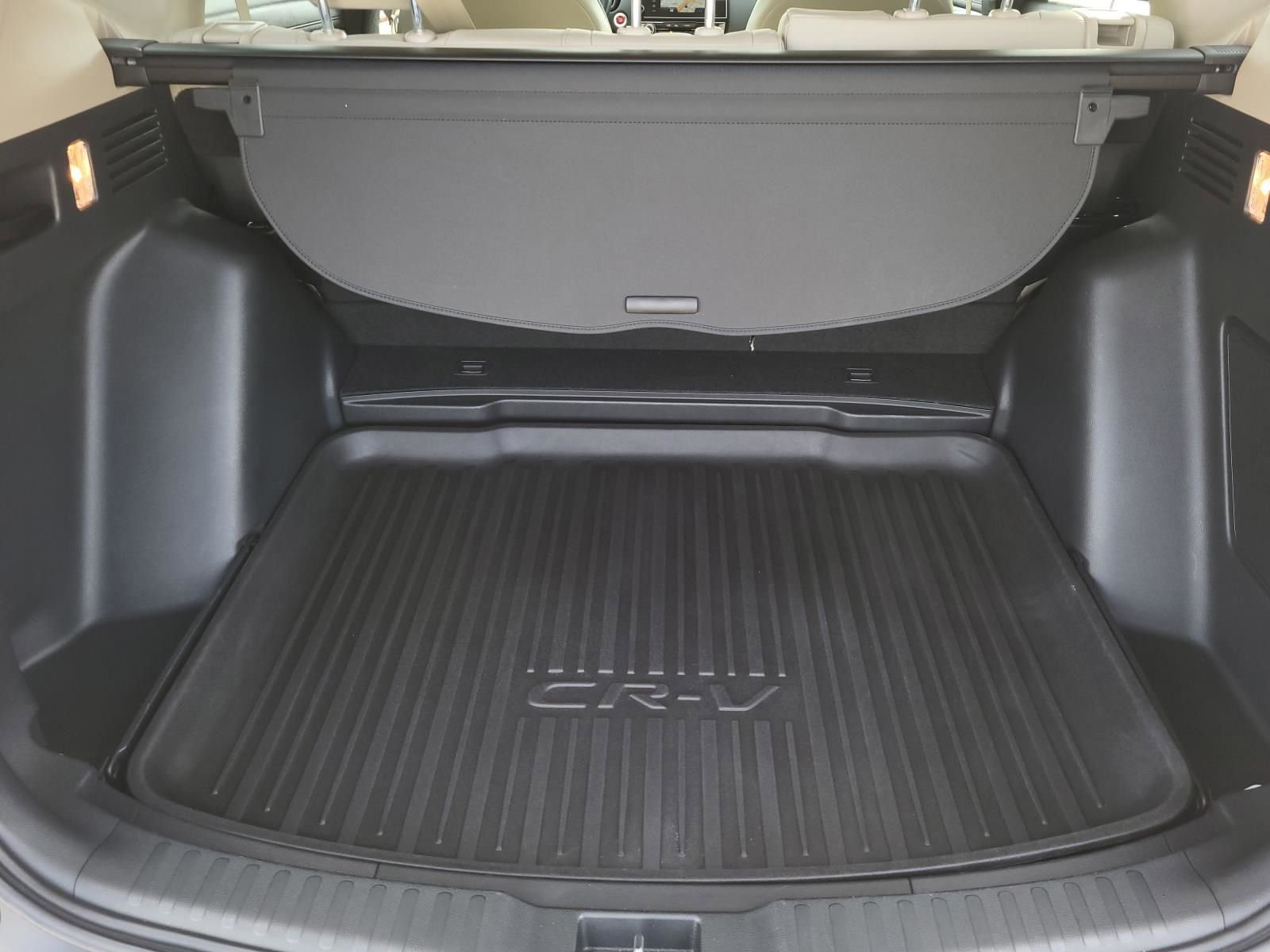 Used 2020 Honda CR-V Touring image 11