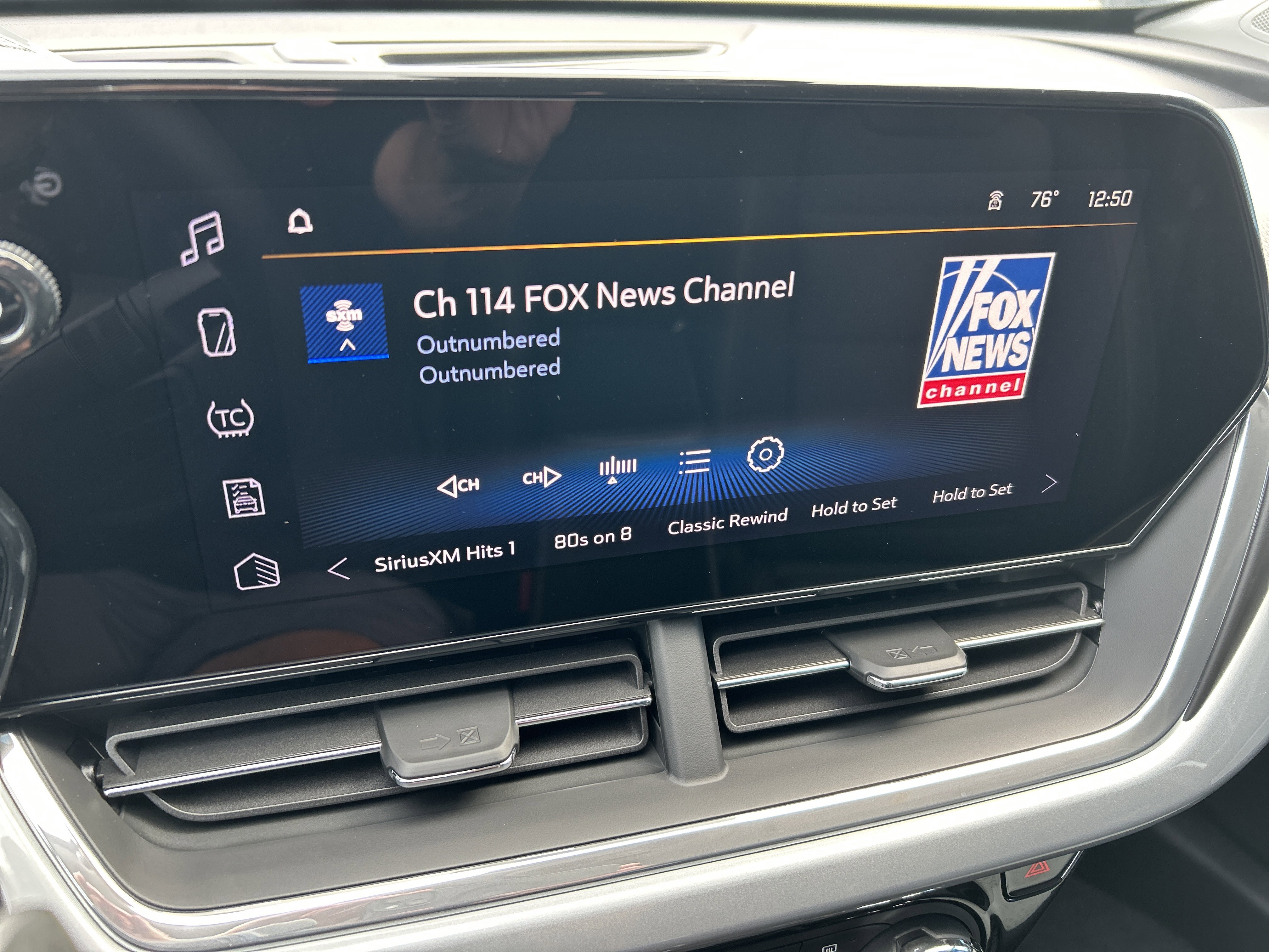 New 2025 Chevrolet Trax LT w/ Driver Confidence Package image 31