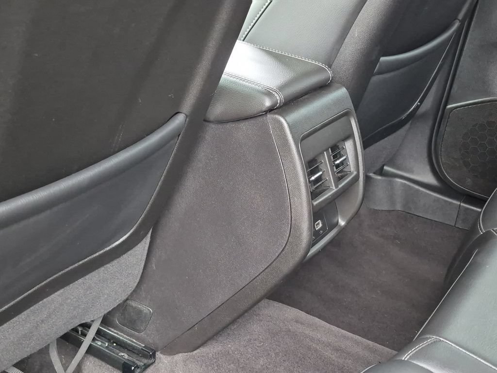 Used 2024 Cadillac XT4 Premium Luxury FWD image 21