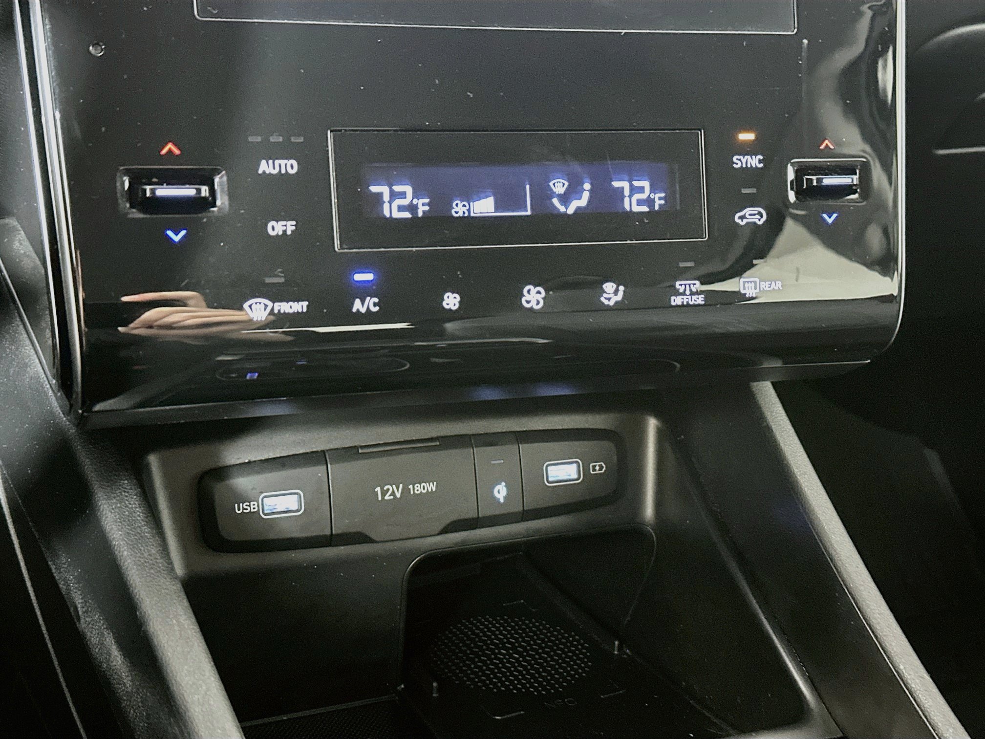Certified 2024 Hyundai Tucson SEL AWD/4WD image 15