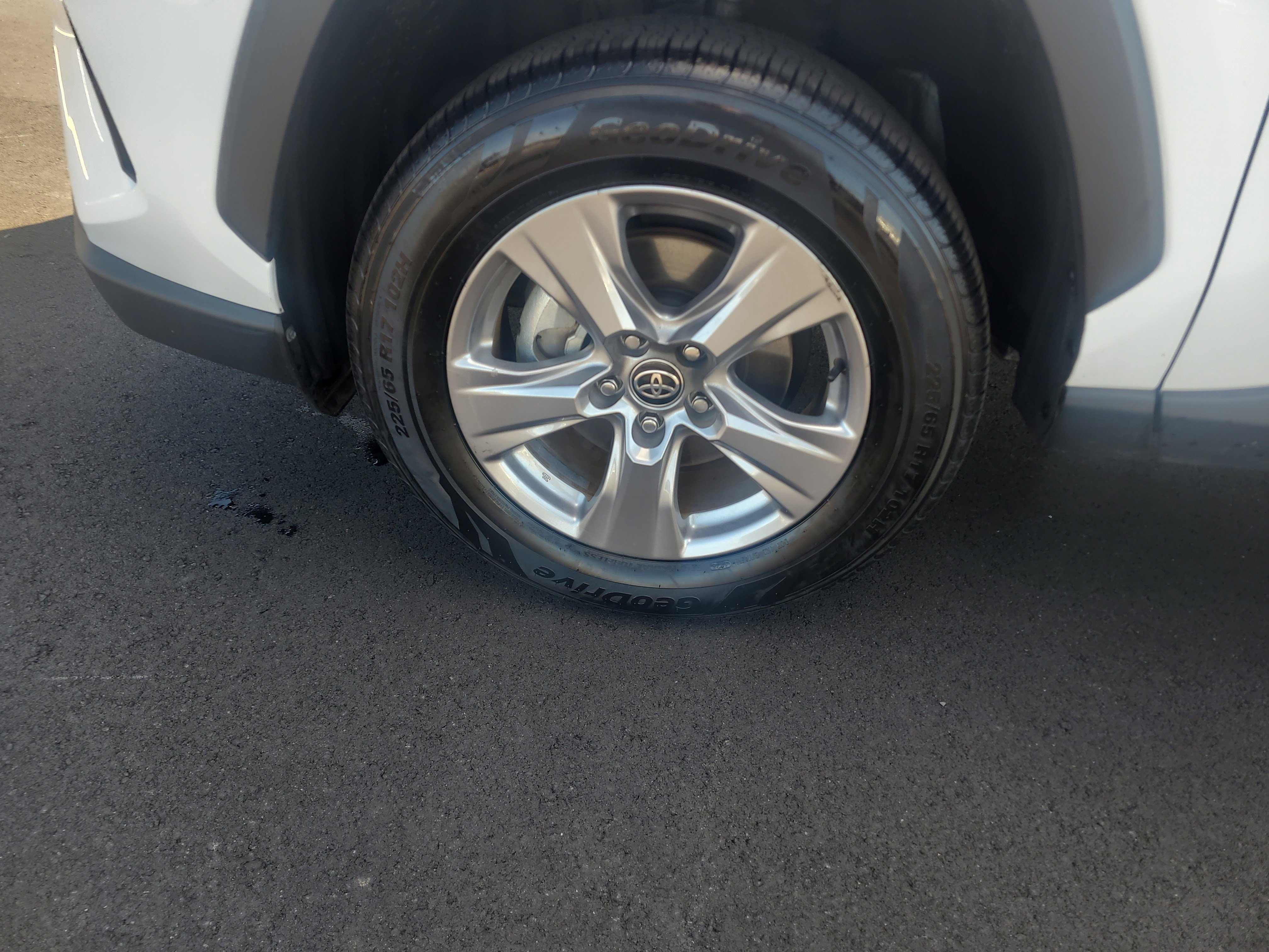 Certified 2025 Toyota RAV4 XLE image 9