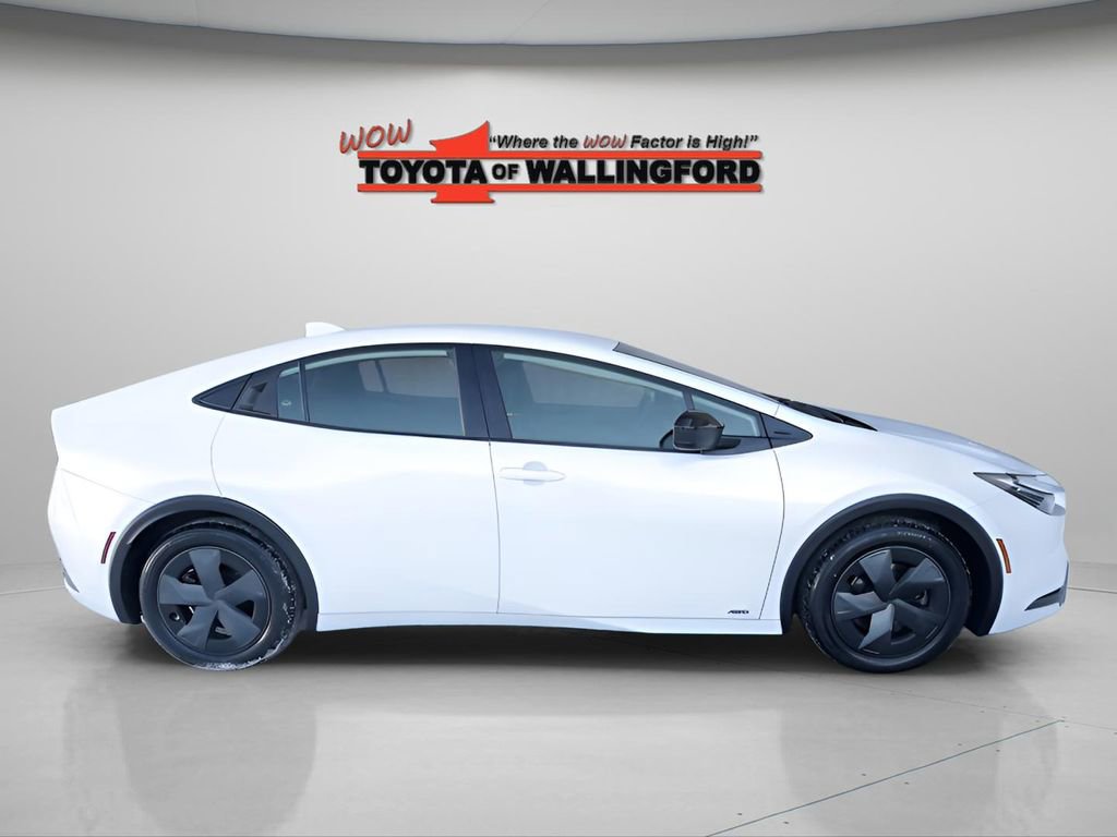 Used 2024 Toyota Prius LE image 13